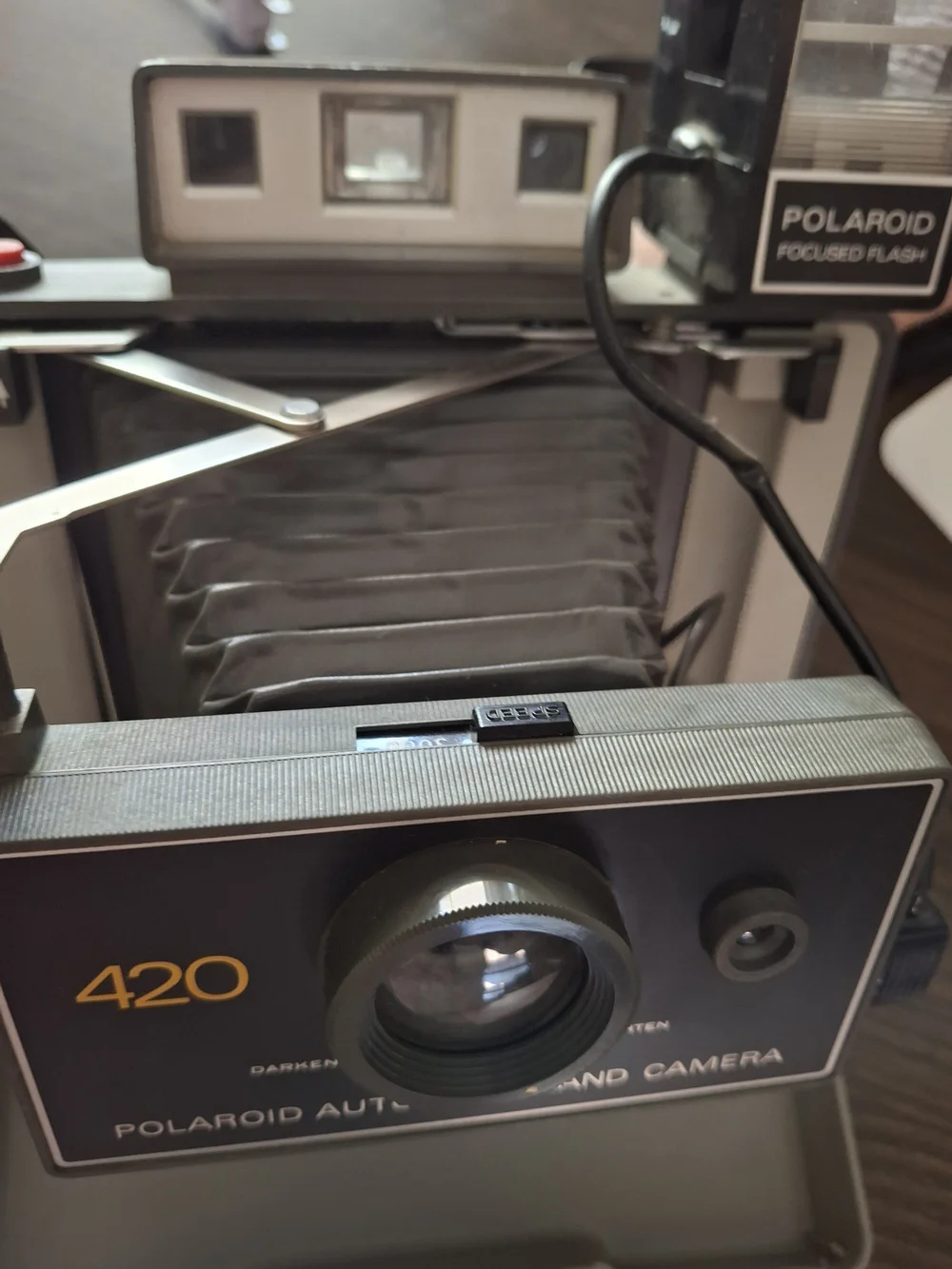 Vintage 420 Polaroid Automatic Land Camera